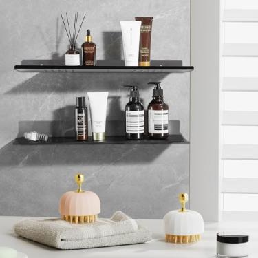 Imagem de UVKDEENK Pacote com 2 prateleiras de parede autoadesivas montadas na parede, prateleiras flutuantes de canto sobre a torneira, bandeja de chuveiro de liga de alumínio, organizador de armazenamento