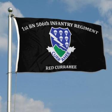 Imagem de Bandeira do regimento de infantaria Rekkis 1st Bn 506th 1,5 m Bandeira militar Currahee vermelha com 2 ilhós de latão decoração de parede para festa de jardim