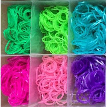 Imagem de Rainbow Loom Pulseira 1200 Elásticos + Caixa Organizadora