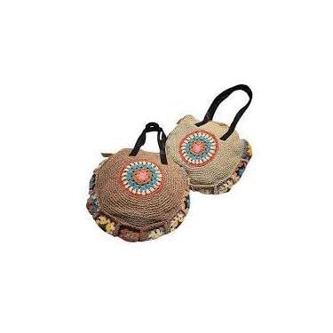 Imagem de Bolsa de Praia Artesanal em Crochê, Redonda 41cm, Palha Natural com Detalhes Coloridos, Alças Duplas, Forro com Bolso