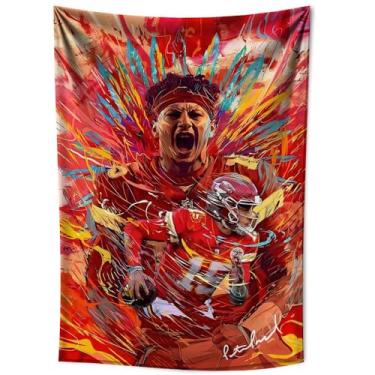 Imagem de WHZKCYH Tapeçaria Patrick Mahomes para fãs de futebol infantil presentes de festa de aniversário - Rugby Superstar tapeçaria assinada pôster para decoração de parede de quarto de menino adolescente