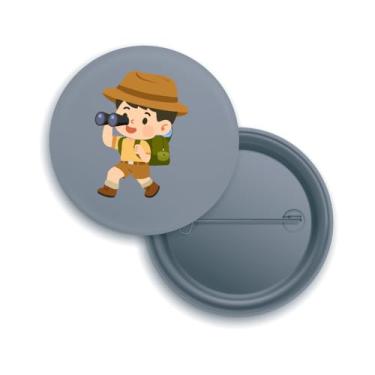 Imagem de Bottons Pins Explorador Safari com Binóculo, Tema Aventura, Design Cartoon, Pack com 10 Unidades (20, Cinza)