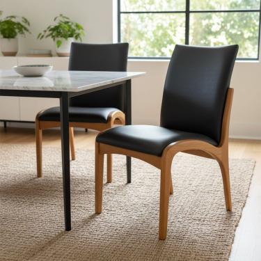 Imagem de Kit 2 Cadeira Aura Estofada Estrutura Em Madeira Maciça Courino Preto Conforto Para Sala De Jantar Mobília Decor