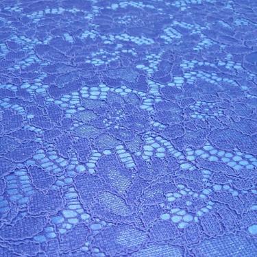 Imagem de Rolo 3 Metros Renda Suiça Forrada 95% Poliéster 5% Poliamida