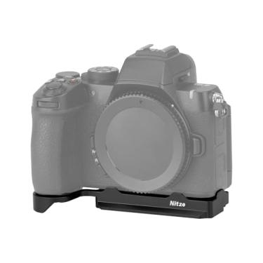 Imagem de Nitze Z50II Placa Inferior para Câmera Nikon Z50 II, com Placa de Liberação Rápida Integrada para Arca, Ranhura para Correia e Orifícios Roscados de 1/4" - T-N07A