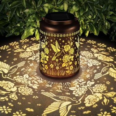 Imagem de Presentes de aniversário para mulheres mãe avó lanterna solar ao ar livre à prova d'água, presentes de jardinagem para mulheres, beija-flor rosa decoração de jardim luzes solares penduradas decorações