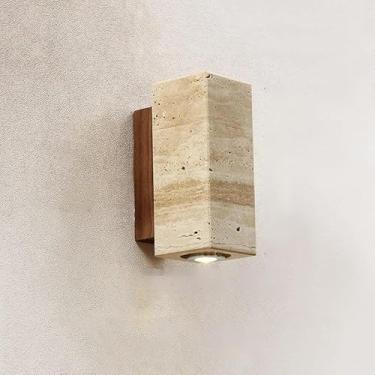 Imagem de Luminárias de parede em estilo japonês wabi-sabi, em pedra travertino amarelo, para quarto, sala de jantar, design retrô, para áreas externas.
