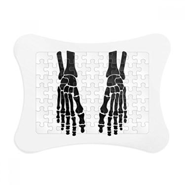 Imagem de Esqueleto osso pé humano padrão preto moldura decoração quebra-cabeça ornamento