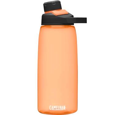 Imagem de CamelBak Garrafa de água Chute Mag livre de BPA com Tritan Renew - tampa magnética protege enquanto bebe, 946 ml, Desert Sunrise