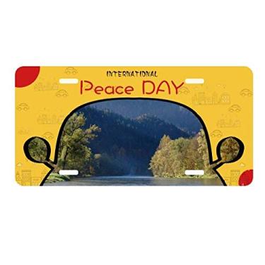 Imagem de DIYthinker Placa de carro River Mountain Hill Forest Reflection Water License Plate Tag Decoração Dia da Paz