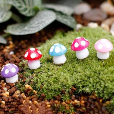 Imagem de 60 peças mini cogumelos de resina coloridos cogumelos falsos minúsculas estatuetas de resina ornamentos para jardim de fadas, artesanato de paisagem, lembrancinhas de festa