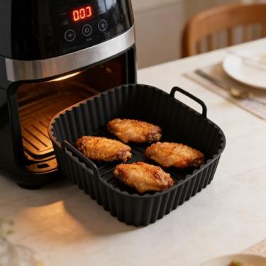 Imagem de Cesta quadrada de silicone para fritadeira a ar de 17 cm - assadeira antiaderente resistente ao calor com alças, reutilizável para fritadeira a ar/forno/micro-ondas (P: 17 x 14 x 4,35 cm) (preto)