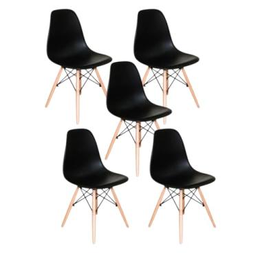 Imagem de Decoreshop, Kit 5 Cadeiras Charles Eames Eiffel DSW Sala de Jantar, Cozinha, Restaurante, Bar - assento em polipropileno, pés palito em madeira clara - Preto