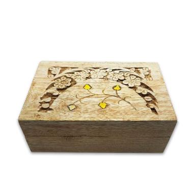 Imagem de Porta Tarô em Madeira clara Lua floral Veludo vermelho 15 cm