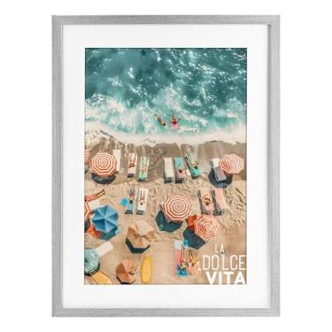 Imagem de Stupell Industries La Dolce Vita Aerial Beach Impressão emoldurada cinza sob vidro, design por LSR Design Studio, 20 x 14