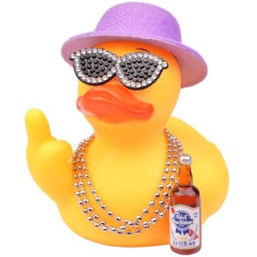 Imagem de MuMyer Ornamento de carro de pato de borracha, acessórios exclusivos de decoração de painel de carro de pato amarelo com colar de óculos de sol de cartola e adereço fofo (9,5 cm)