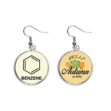 Imagem de Brinco de folha de outono com fórmula da estrutura molecular da Benzene