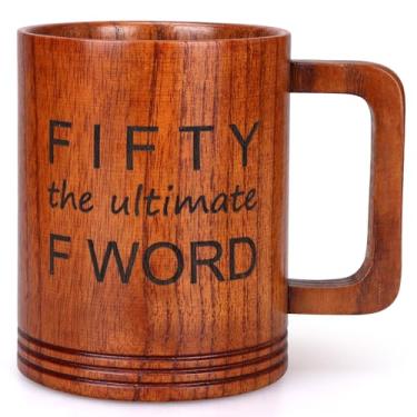 Imagem de Ideias de presente de aniversário de 50 anos para homens mulheres caneca de cerveja de madeira grande presentes engraçados de aniversário de 50 anos para ele, presentes de Natal exclusivos para