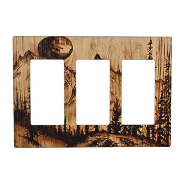 Imagem de DWBGUO Capas decorativas de tomada com placa de madeira marrom esculpida com design de paisagem de floresta de montanha, placa de parede de 3 gangues, capa de interruptor de luz tripla para decoração