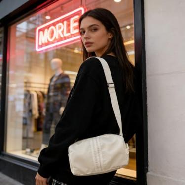 Imagem de Bolsa tiracolo pequena branca, decoração listrada, simples, versátil, bolsa tiracolo leve, casual, para mulheres, caminhadas, acampamento, atividades de lazer