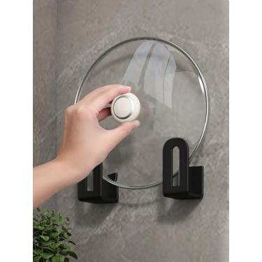 Imagem de Organizador universal ajustável de tampa de panela para armário e parede, conjunto de 2 suportes pretos com kit adesivo sem broca, serve para tampas de 15 a 35 cm para armazenamento de armário de