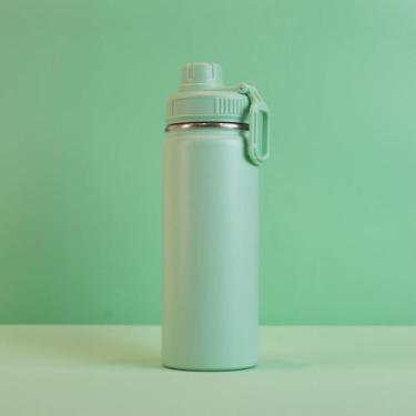 Imagem de Garrafa com Alça e Bico 570ml Parede Dupla Verde - Prexx Comércio Inte