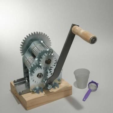 Imagem de Engenho Moedor Garapeira Engenhoca Moinho Maquina Moer Extrair Caldo C