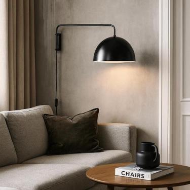 Imagem de Arandela de Parede Komaco com Cúpula Articulada e Design Industrial - 