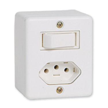 Imagem de Conjunto Sobrepor 1 Interruptor Simples + Tomada 10a Branca - Ilumi