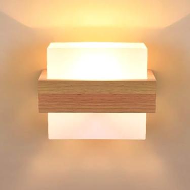 Imagem de Luminária de parede escandinava, luminária de parede simples e moderna de madeira, abajur de vidro retangular branco, soquete E27, luzes montadas na parede para quarto, cabeceira, sala de estar,
