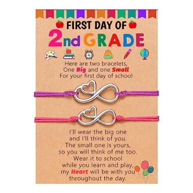 Imagem de UPROMI First Day of Prek/Kindergarten/1st Grade/2nd Grade School Presente, Back to School Bracelet Mommy and Me Matching Infinity Heart Bracelets, presentes de volta às aulas para meninas, 10 inches, Aço inoxidável, Sem pedras preciosas