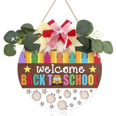 Imagem de HOURIA Placa de porta 3D Welcome Back to School (29 x 29 cm), placa para pendurar na parede Welcome to Our Classroom, lápis colorido, maçã, ônibus, estrela, decoração para professores, estudantes
