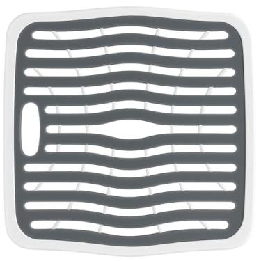 Imagem de U UAIREMSIC Protetor de pia de plástico, tapete de pia de cozinha de 31,7 cm x 28,5 cm, seguro para lava-louças, sem odor, pés elevados, enchimento de silicone cinza