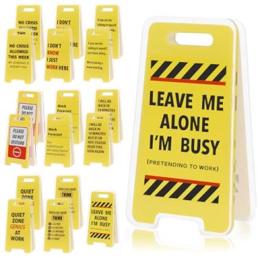 Imagem de 18 peças de placas de mesa engraçadas com suporte pegajoso, decoração de escritório engraçada como presentes para colegas de trabalho, funcionários e chefe, acessórios de cubículo, decoração de placa