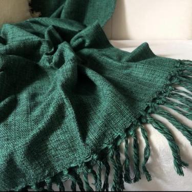 Imagem de Manta Para Sofá Gigante 100% Algodão Artesanal | Cobertura Decorativa para Sofá ou Cama, Franja Feita à Mão, Charme e Conforto(Verde)