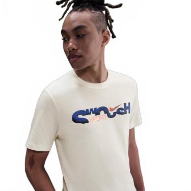 Imagem de Camiseta Nike Sportswear Swoosh Masculina-Masculino