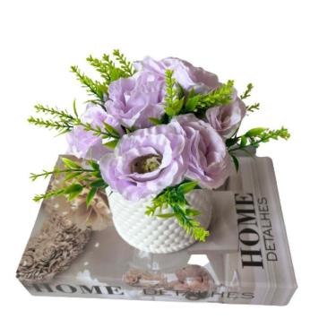 Imagem de Livro decorativo `Home` e vaso branco de cerâmica trabalhado