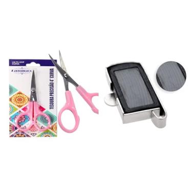 Imagem de Kit Tesoura de Precisão Arremate Ponta Curva Rosa 4" (10 cm) + Guia Magnético MG20L Fabricado Em Aço Inoxidável Este Acessório É Ideal Para Profissionais E Entusiastas Da Costura