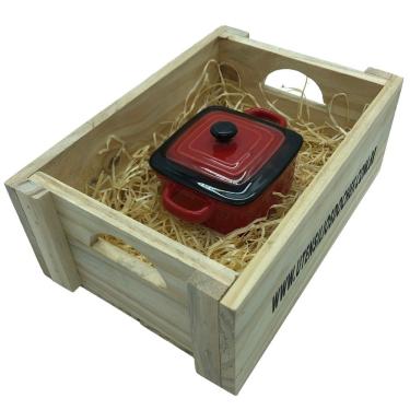 Imagem de Panelinha Vermelha De Porcelana Com Engradado Para Presente