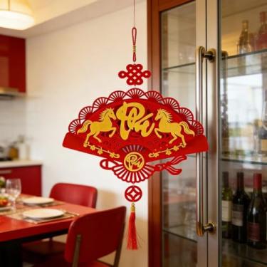 Imagem de KYMY Enfeite para pendurar ano novo vietnamita de 2026, padrão de leque de ano novo lunar asiático decoração 72 x 48 cm, pingente de prosperidade da sorte cavalo do zodíaco para decoração de casa