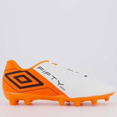 Imagem de Chuteira Umbro Fifty VI League Campo Branca e Laranja, 42