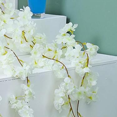 Imagem de Naroote Decoração de Guirlanda de Videira de Cereja, Flor Vívida de 1,8 M de Comprimento de Seda e Videira Artificial de Plástico para Decoração de Loja Doméstica, Presente Ideal para Entes Queridos