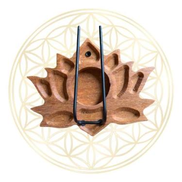Imagem de Incensário Artesanal de Palo Santo - Fluir, Flor de Lótus