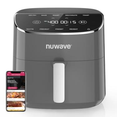 Imagem de Nuwave Brio Plus Air Fryer 8 Qt, novo e melhorado, livre de PFAS, 7 funções digitais de cozimento de um toque que fritar ao ar, assar, desidratar, torrar, reaquecer, pré-aquecer, pré-aquecer, 150