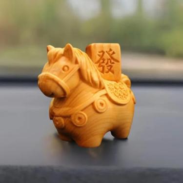 Imagem de FENNYYAR Estatueta de mini pônei, estátua de penhasco cipreste esculpida em madeira do zodíaco "Fortuna a Cavalo", 6 cm, decoração de mesa
