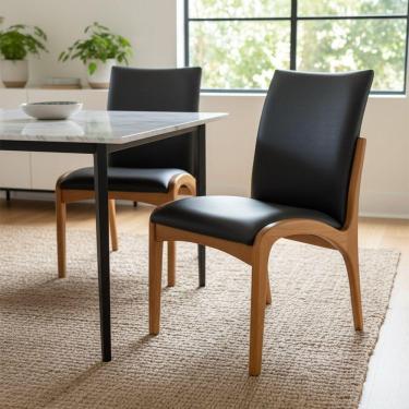 Imagem de Kit 2 Cadeira Aura Estofada Estrutura Em Madeira Maciça Courino Preto Conforto Para Sala De Jantar Mobília Decor