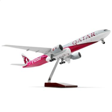 Imagem de QIYUMOKE Boeing 777-300ER Qatar 1/150 Kits de modelo grande de avião fundido de 47 cm com suporte para entusiastas de aviação, presente A7-BEB (Fígado comemorativo da Copa do Mundo)