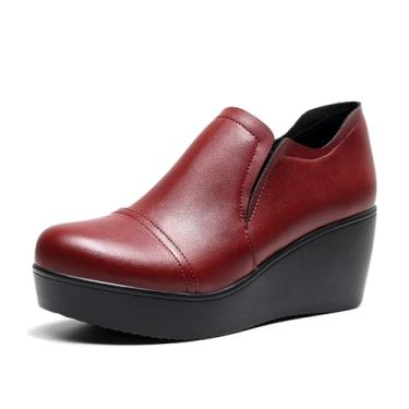 Imagem de NEJKG Botas femininas de couro com salto cunha sem cadarço confortáveis bico redondo plataforma antiderrapante botas de cano curto casual compras caminhada mocassins, Cor vermelho vinho, 35