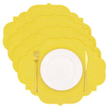 Imagem de Jogo americano oval de linho de algodão, conjunto de 4, tapetes de mesa HADEEONG de pano, lavável resistente a rugas, jogo americano de tecido recortado e bordado, 45 x 35 cm (amarelo, 4)