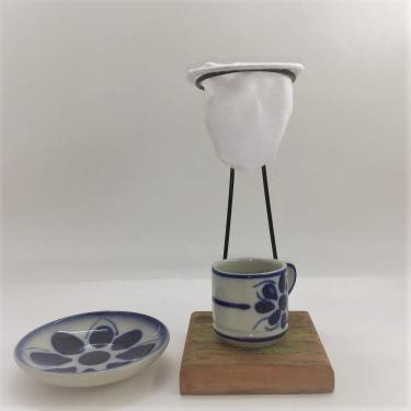 Imagem de Kit de Café Egoista - Individual - Cafezinho Colonial Monte Sião - Demolição - feito a mã